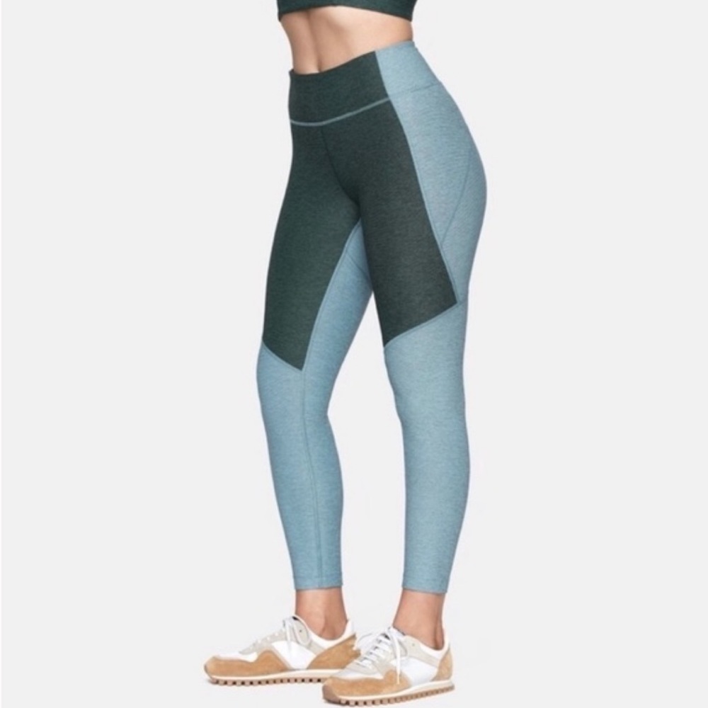 Outdoor Voices Two Tone 3/4 Hunter Green Slate Blue Warmup Leggings L